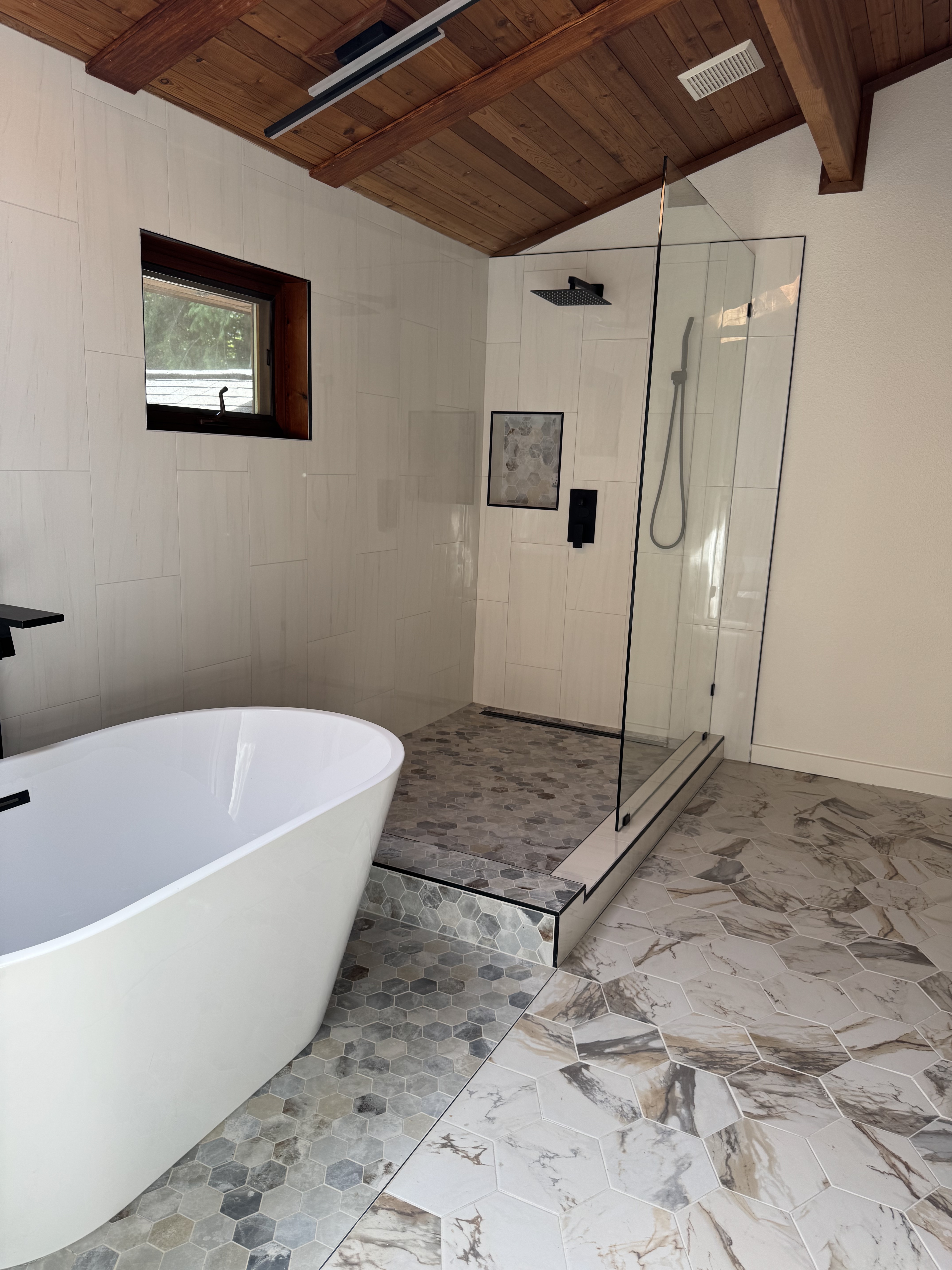 Bathroom remodeling project 8