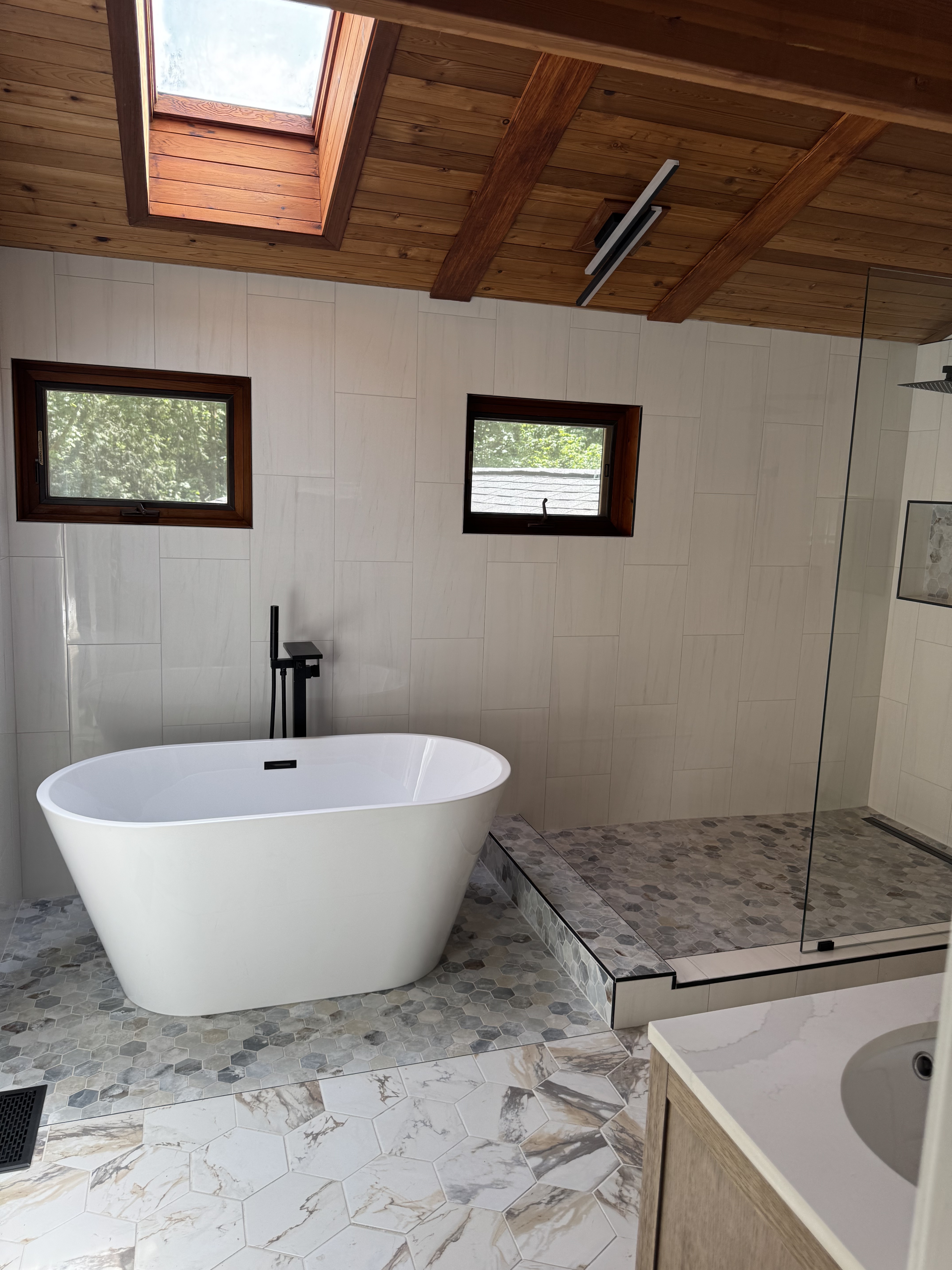 Bathroom remodeling project 11